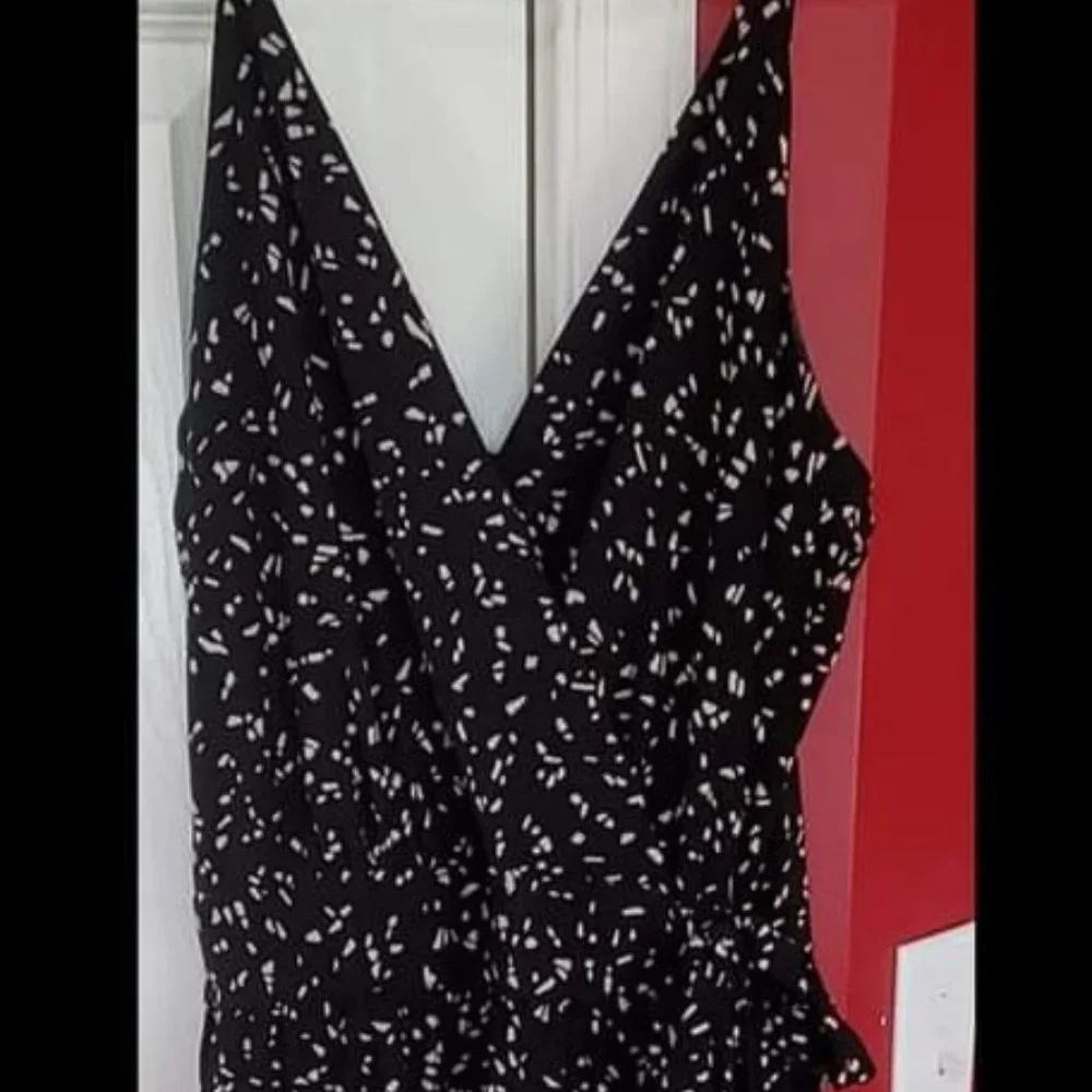 Romper - Picture 1 of 2